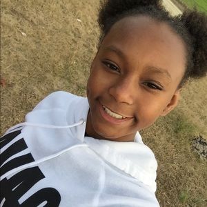 Meet your Posher, Takiaya